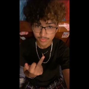 Meet your Posher, Isaiah